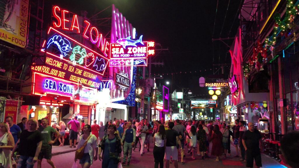 PATTAYA URLAUB BUCHEN LEBHAFTES NACHTLEBEN TROPISCHE STR NDE visual data 4